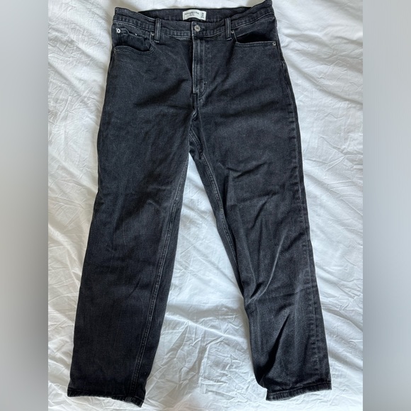 Abercrombie - The Mom High Rise Jean - Picture 1 of 3